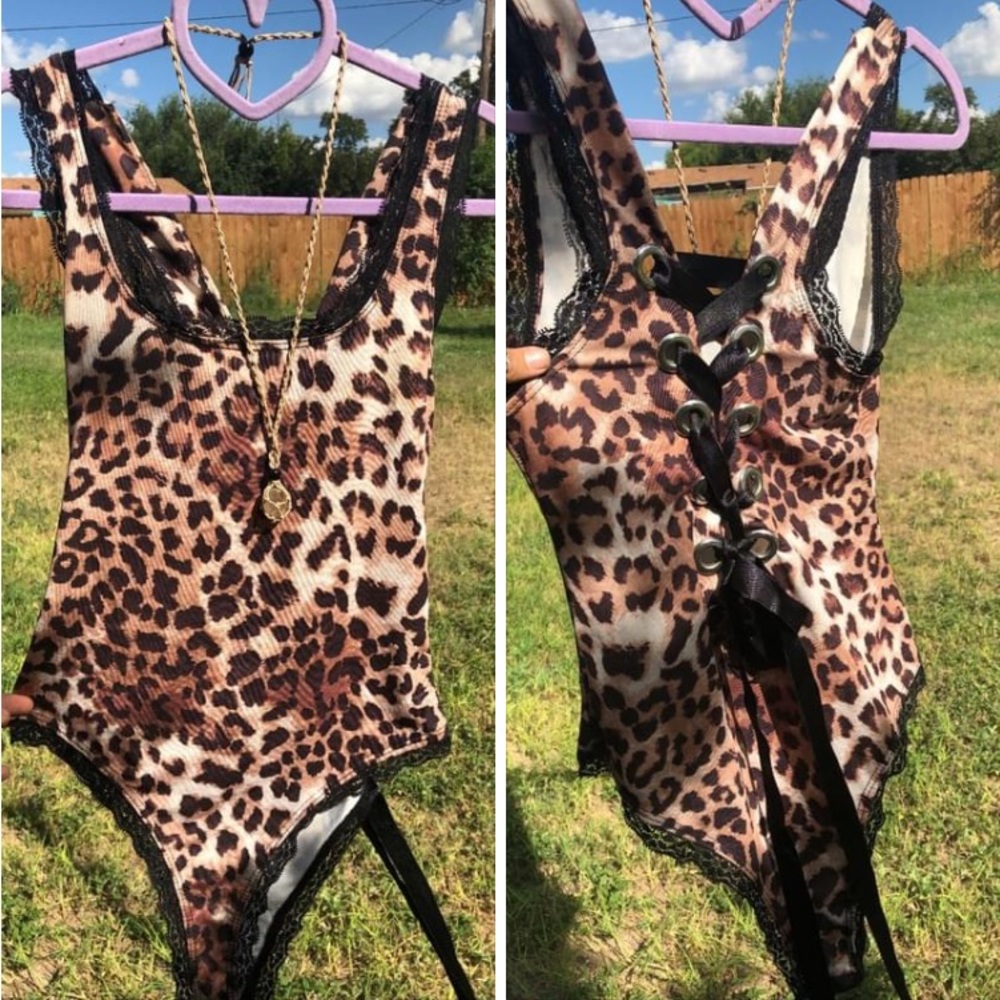 Sexy leopard top